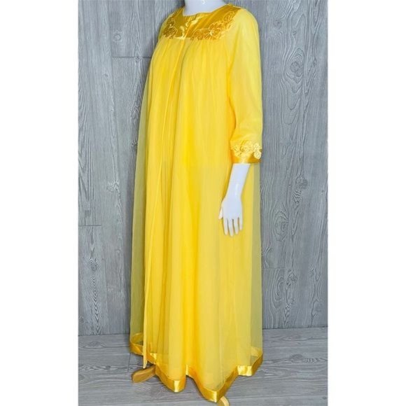 Vintage butter yellow gossard artemis nightgown and robe set chiffon intimates 6 - Picture 6 of 10